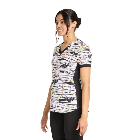 Scrubstar That's A Wrap Women's V-Neck Print Scrub Top - Black and White XXL - Picture 2 of 6